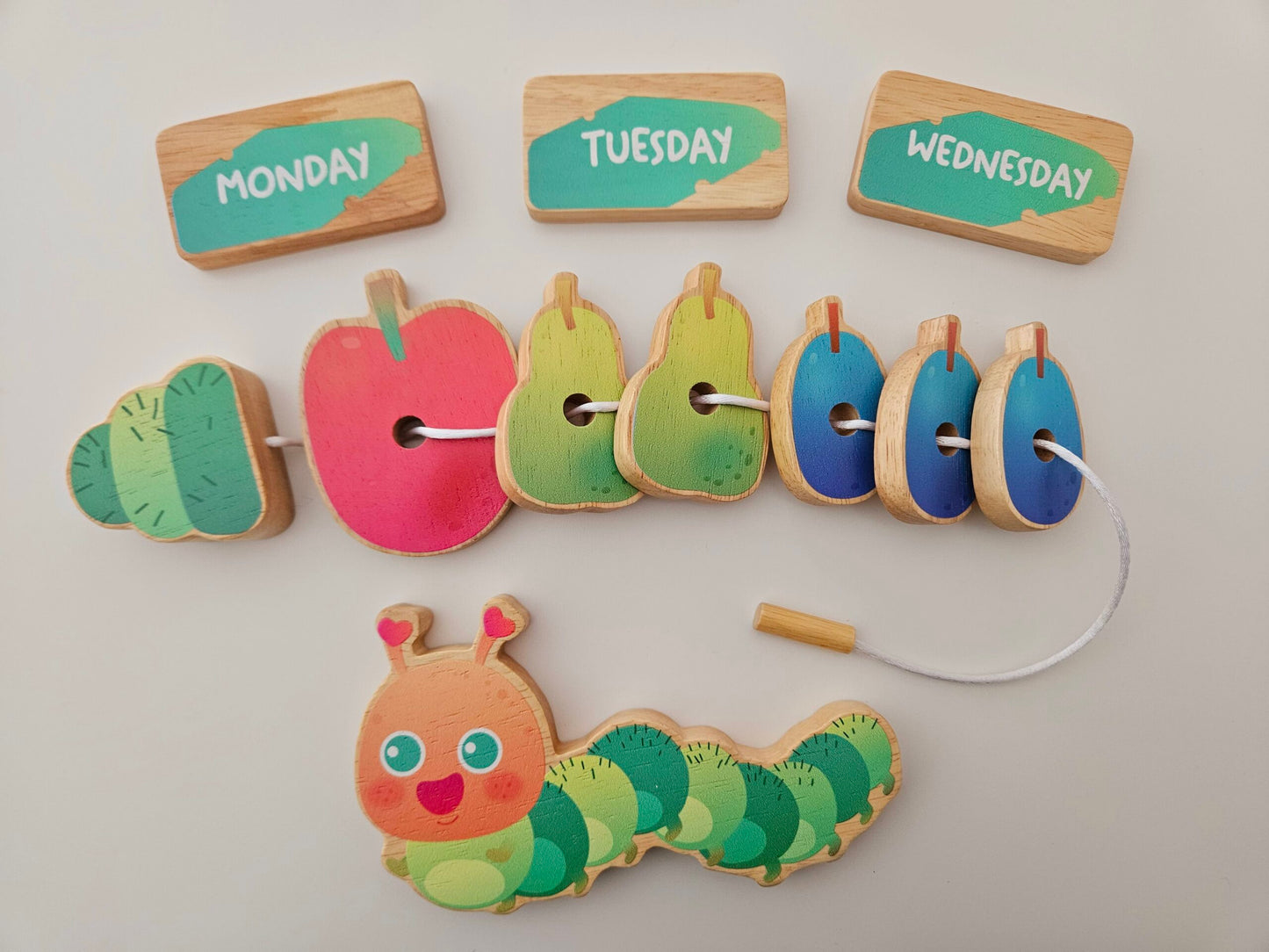 Caterpillar Lacing Set