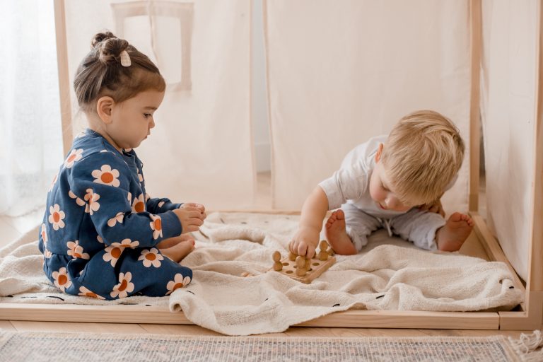 Natural Mini People in Tray