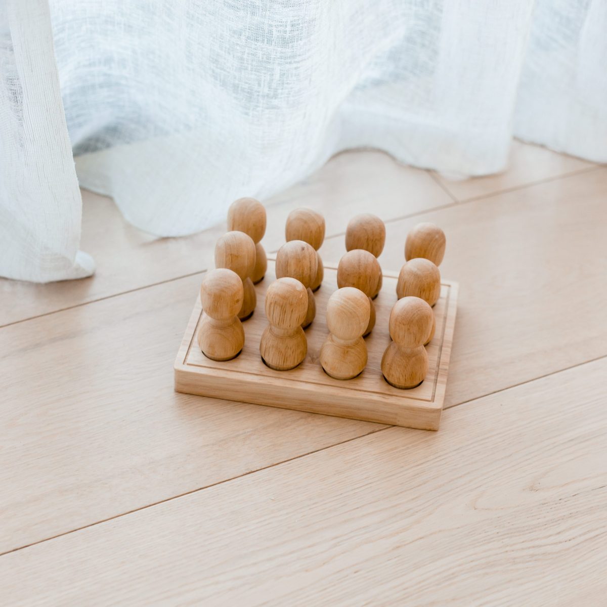Large Natural People in Tray